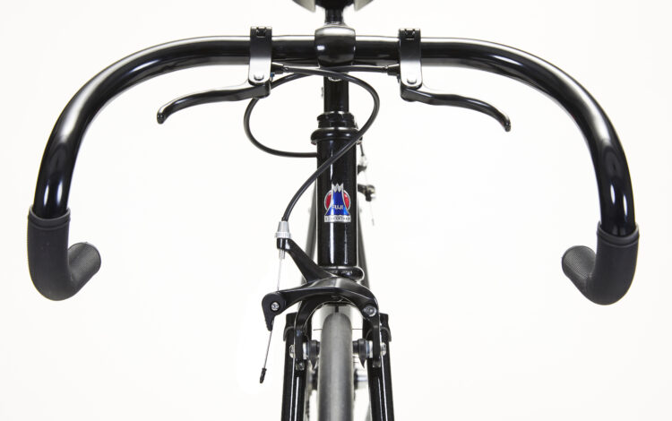 FEATHERに2023モデルとして新色2カラーが追加 - FUJI BIKE フジ自転車